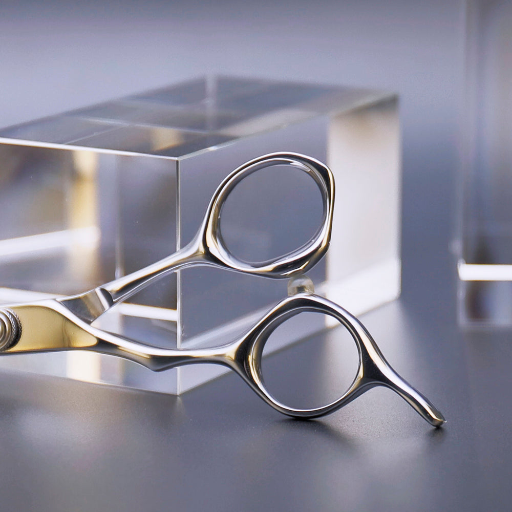 5,5 Zoll Professionelle Präzisions-Haarschere – VG10 Stahl, True Convex Edge, Semi-Offset Griff